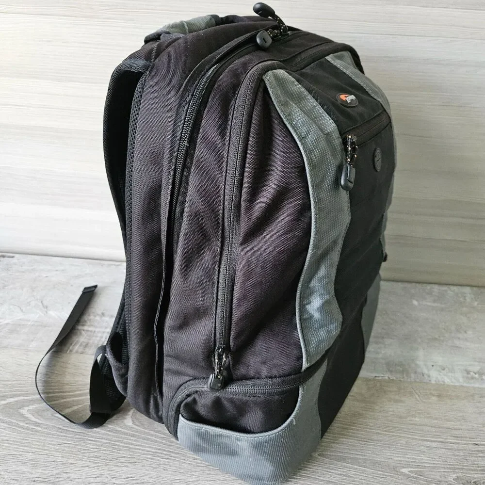 Lowepro CompuDayPack Photo Camera DSLR 250‎ Laptop Travel City Bag Backpack